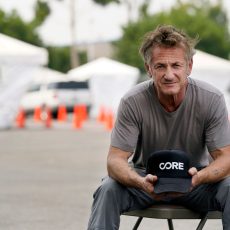 Academy Award-winning actor, filmmaker and philanthropist Sean Penn will deliver the keynote address at the USC Alfred E. Mann School of Pharmacy and Pharmaceutical Sciences’ 2024 commencement on Saturday, May 11. (AP Photo / Chris Pizzello)